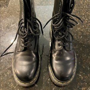 Doc Martens 1490 Mid calf boots